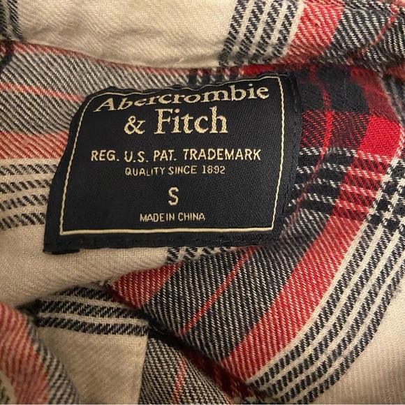 Abercrombie & Fitch Size Small Long Sleeves Button Down Tartan Print Shirt - Picture 3 of 8